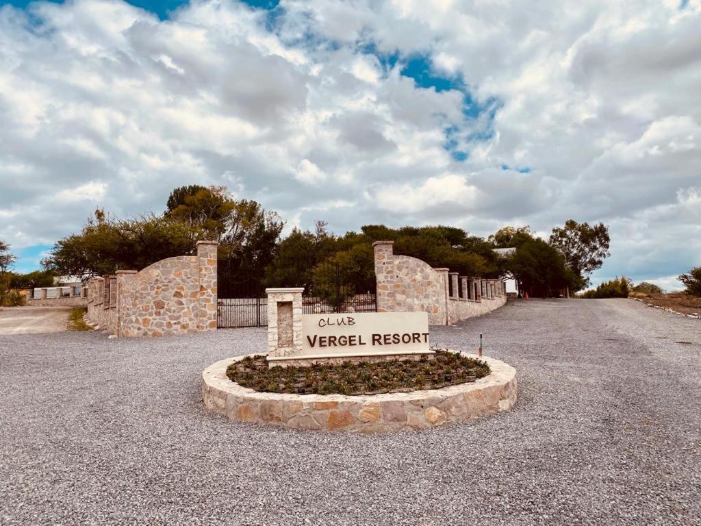 Club Vergel Resort Bernal Exterior foto
